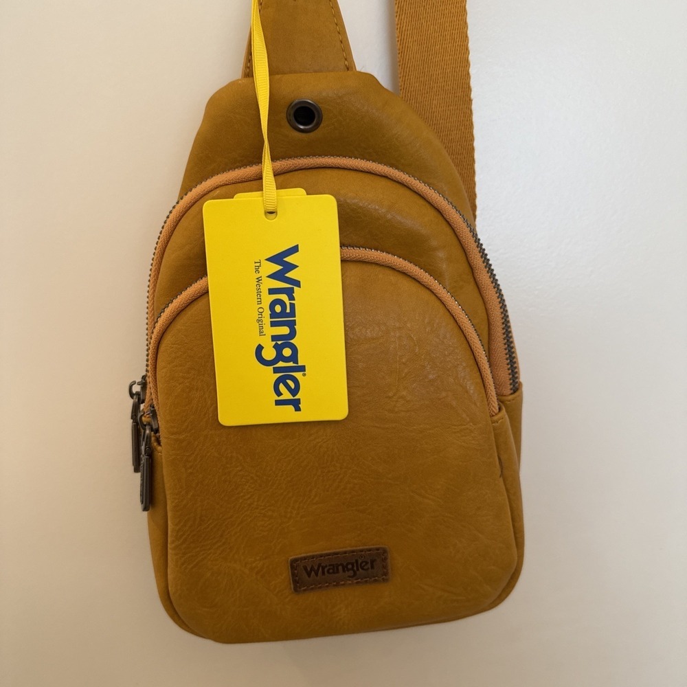 Wrangler NWT Western 100% Leather Mustard Yellow Sling Crossbody Purse